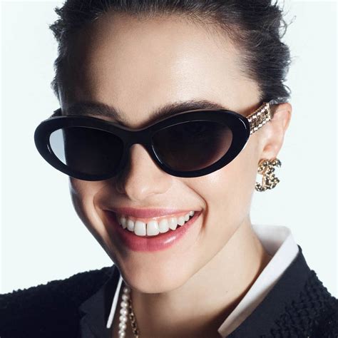 Chanel occhialiChi non si informa adeguatamente in anticipo corre il rischio di ricevere chanel occhiali che non hanno la funzione desiderata o sono realizzati con materiali di qualità inferiore. Se volete un prodotto che soddisfi al meglio le vostre aspettative, dovreste provare un chanel occhiali.
  <p>Per i prodotti si possono trovare test online e confronti tra i prodotti.  I confronti tra i prodotti possono aiutare a confrontare le diverse funzioni o proprietà dei diversi prodotti. Di seguito, spieghiamo perché la ricerca è importante e di cosa si dovrebbe essere consapevoli quando si acquista un articolo.
</p>

<h2>Acquisto di Chanel occhiali - criteri importanti</h2>

<p>Una lista di controllo può aiutarti a evitare di dover cercare informazioni sui prodotti su decine di siti web. Di seguito è riportato un esempio di una lista di controllo che può aiutarvi a trovare il prodotto giusto. Importanti criteri di acquisto includono, ad esempio:
</p><ul>
<li>Opinioni dei clienti</li>
<li>Confronti dei prezzi</li>
<li>Dettagli del prodotto</li>
<li>Termini e condizioni di consegna</li>
<li>Domande dei clienti e risposte dei marchi</li>
</ul>
<h2>Qual è l