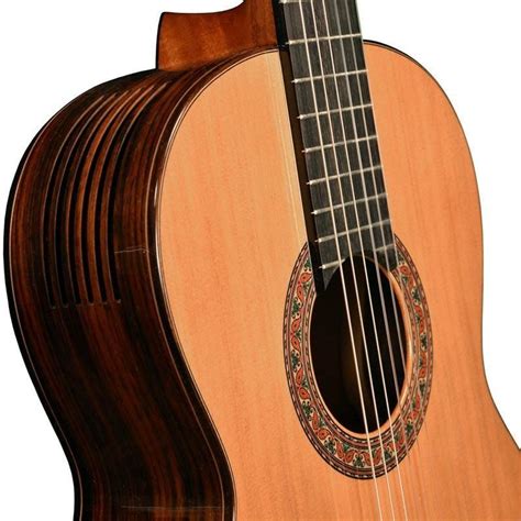 Chitarra classica alhambraChi non si informa adeguatamente in anticipo corre il rischio di ricevere chitarra classica alhambra che non hanno la funzione desiderata o sono realizzati con materiali di qualità inferiore. Se volete un prodotto che soddisfi al meglio le vostre aspettative, dovreste provare un chitarra classica alhambra.
  <p>Per i prodotti si possono trovare test online e confronti tra i prodotti.  I confronti tra i prodotti possono aiutare a confrontare le diverse funzioni o proprietà dei diversi prodotti. Di seguito, spieghiamo perché la ricerca è importante e di cosa si dovrebbe essere consapevoli quando si acquista un articolo.
</p>

<h2>Acquisto di Chitarra classica alhambra - criteri importanti</h2>

<p>Una lista di controllo può aiutarti a evitare di dover cercare informazioni sui prodotti su decine di siti web. Di seguito è riportato un esempio di una lista di controllo che può aiutarvi a trovare il prodotto giusto. Importanti criteri di acquisto includono, ad esempio:
</p><ul>
<li>Opinioni dei clienti</li>
<li>Confronti dei prezzi</li>
<li>Dettagli del prodotto</li>
<li>Termini e condizioni di consegna</li>
<li>Domande dei clienti e risposte dei marchi</li>
</ul>
<h2>Qual è l
