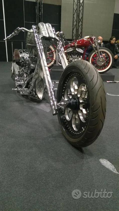 Chopper omologatoChi non si informa adeguatamente in anticipo corre il rischio di ricevere chopper omologato che non hanno la funzione desiderata o sono realizzati con materiali di qualità inferiore. Se volete un prodotto che soddisfi al meglio le vostre aspettative, dovreste provare un chopper omologato.
  <p>Per i prodotti si possono trovare test online e confronti tra i prodotti.  I confronti tra i prodotti possono aiutare a confrontare le diverse funzioni o proprietà dei diversi prodotti. Di seguito, spieghiamo perché la ricerca è importante e di cosa si dovrebbe essere consapevoli quando si acquista un articolo.
</p>

<h2>Acquisto di Chopper omologato - criteri importanti</h2>

<p>Una lista di controllo può aiutarti a evitare di dover cercare informazioni sui prodotti su decine di siti web. Di seguito è riportato un esempio di una lista di controllo che può aiutarvi a trovare il prodotto giusto. Importanti criteri di acquisto includono, ad esempio:
</p><ul>
<li>Opinioni dei clienti</li>
<li>Confronti dei prezzi</li>
<li>Dettagli del prodotto</li>
<li>Termini e condizioni di consegna</li>
<li>Domande dei clienti e risposte dei marchi</li>
</ul>
<h2>Qual è l