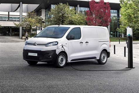 Citroen jumpyChi non si informa adeguatamente in anticipo corre il rischio di ricevere citroen jumpy che non hanno la funzione desiderata o sono realizzati con materiali di qualità inferiore. Se volete un prodotto che soddisfi al meglio le vostre aspettative, dovreste provare un citroen jumpy.
  <p>Per i prodotti si possono trovare test online e confronti tra i prodotti.  I confronti tra i prodotti possono aiutare a confrontare le diverse funzioni o proprietà dei diversi prodotti. Di seguito, spieghiamo perché la ricerca è importante e di cosa si dovrebbe essere consapevoli quando si acquista un articolo.
</p>

<h2>Acquisto di Citroen jumpy - criteri importanti</h2>

<p>Una lista di controllo può aiutarti a evitare di dover cercare informazioni sui prodotti su decine di siti web. Di seguito è riportato un esempio di una lista di controllo che può aiutarvi a trovare il prodotto giusto. Importanti criteri di acquisto includono, ad esempio:
</p><ul>
<li>Opinioni dei clienti</li>
<li>Confronti dei prezzi</li>
<li>Dettagli del prodotto</li>
<li>Termini e condizioni di consegna</li>
<li>Domande dei clienti e risposte dei marchi</li>
</ul>
<h2>Qual è l