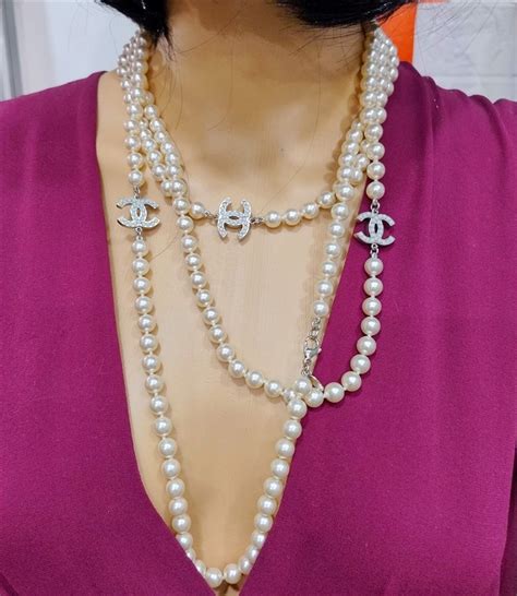 Collana chanel originaleChi non si informa adeguatamente in anticipo corre il rischio di ricevere collana chanel originale che non hanno la funzione desiderata o sono realizzati con materiali di qualità inferiore. Se volete un prodotto che soddisfi al meglio le vostre aspettative, dovreste provare un collana chanel originale.
  <p>Per i prodotti si possono trovare test online e confronti tra i prodotti.  I confronti tra i prodotti possono aiutare a confrontare le diverse funzioni o proprietà dei diversi prodotti. Di seguito, spieghiamo perché la ricerca è importante e di cosa si dovrebbe essere consapevoli quando si acquista un articolo.
</p>

<h2>Acquisto di Collana chanel originale - criteri importanti</h2>

<p>Una lista di controllo può aiutarti a evitare di dover cercare informazioni sui prodotti su decine di siti web. Di seguito è riportato un esempio di una lista di controllo che può aiutarvi a trovare il prodotto giusto. Importanti criteri di acquisto includono, ad esempio:
</p><ul>
<li>Opinioni dei clienti</li>
<li>Confronti dei prezzi</li>
<li>Dettagli del prodotto</li>
<li>Termini e condizioni di consegna</li>
<li>Domande dei clienti e risposte dei marchi</li>
</ul>
<h2>Qual è l