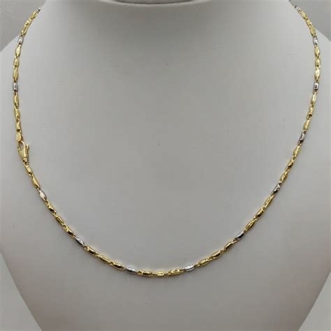 Collana donna oroChi non si informa adeguatamente in anticipo corre il rischio di ricevere collana donna oro che non hanno la funzione desiderata o sono realizzati con materiali di qualità inferiore. Se volete un prodotto che soddisfi al meglio le vostre aspettative, dovreste provare un collana donna oro.
  <p>Per i prodotti si possono trovare test online e confronti tra i prodotti.  I confronti tra i prodotti possono aiutare a confrontare le diverse funzioni o proprietà dei diversi prodotti. Di seguito, spieghiamo perché la ricerca è importante e di cosa si dovrebbe essere consapevoli quando si acquista un articolo.
</p>

<h2>Acquisto di Collana donna oro - criteri importanti</h2>

<p>Una lista di controllo può aiutarti a evitare di dover cercare informazioni sui prodotti su decine di siti web. Di seguito è riportato un esempio di una lista di controllo che può aiutarvi a trovare il prodotto giusto. Importanti criteri di acquisto includono, ad esempio:
</p><ul>
<li>Opinioni dei clienti</li>
<li>Confronti dei prezzi</li>
<li>Dettagli del prodotto</li>
<li>Termini e condizioni di consegna</li>
<li>Domande dei clienti e risposte dei marchi</li>
</ul>
<h2>Qual è l