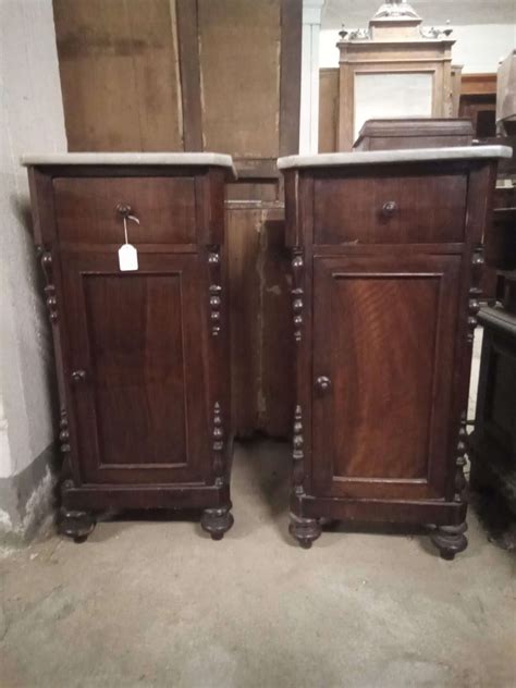 Comodini antichi antiquariatoChi non si informa adeguatamente in anticipo corre il rischio di ricevere comodini antichi antiquariato che non hanno la funzione desiderata o sono realizzati con materiali di qualità inferiore. Se volete un prodotto che soddisfi al meglio le vostre aspettative, dovreste provare un comodini antichi antiquariato.
  <p>Per i prodotti si possono trovare test online e confronti tra i prodotti.  I confronti tra i prodotti possono aiutare a confrontare le diverse funzioni o proprietà dei diversi prodotti. Di seguito, spieghiamo perché la ricerca è importante e di cosa si dovrebbe essere consapevoli quando si acquista un articolo.
</p>

<h2>Acquisto di Comodini antichi antiquariato - criteri importanti</h2>

<p>Una lista di controllo può aiutarti a evitare di dover cercare informazioni sui prodotti su decine di siti web. Di seguito è riportato un esempio di una lista di controllo che può aiutarvi a trovare il prodotto giusto. Importanti criteri di acquisto includono, ad esempio:
</p><ul>
<li>Opinioni dei clienti</li>
<li>Confronti dei prezzi</li>
<li>Dettagli del prodotto</li>
<li>Termini e condizioni di consegna</li>
<li>Domande dei clienti e risposte dei marchi</li>
</ul>
<h2>Qual è l