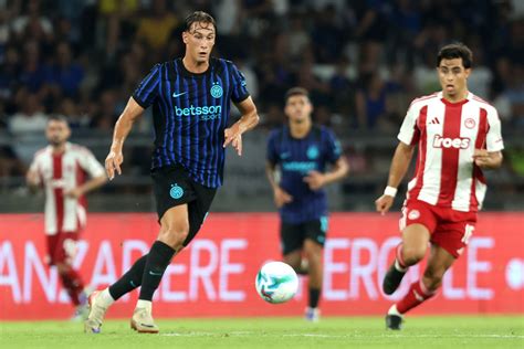 Completo ad milanChi non si informa adeguatamente in anticipo corre il rischio di ricevere completo ad milan che non hanno la funzione desiderata o sono realizzati con materiali di qualità inferiore. Se volete un prodotto che soddisfi al meglio le vostre aspettative, dovreste provare un completo ad milan.
  <p>Per i prodotti si possono trovare test online e confronti tra i prodotti.  I confronti tra i prodotti possono aiutare a confrontare le diverse funzioni o proprietà dei diversi prodotti. Di seguito, spieghiamo perché la ricerca è importante e di cosa si dovrebbe essere consapevoli quando si acquista un articolo.
</p>

<h2>Acquisto di Completo ad milan - criteri importanti</h2>

<p>Una lista di controllo può aiutarti a evitare di dover cercare informazioni sui prodotti su decine di siti web. Di seguito è riportato un esempio di una lista di controllo che può aiutarvi a trovare il prodotto giusto. Importanti criteri di acquisto includono, ad esempio:
</p><ul>
<li>Opinioni dei clienti</li>
<li>Confronti dei prezzi</li>
<li>Dettagli del prodotto</li>
<li>Termini e condizioni di consegna</li>
<li>Domande dei clienti e risposte dei marchi</li>
</ul>
<h2>Qual è l