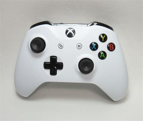 Controller xbox oneChi non si informa adeguatamente in anticipo corre il rischio di ricevere controller xbox one che non hanno la funzione desiderata o sono realizzati con materiali di qualità inferiore. Se volete un prodotto che soddisfi al meglio le vostre aspettative, dovreste provare un controller xbox one.
  <p>Per i prodotti si possono trovare test online e confronti tra i prodotti.  I confronti tra i prodotti possono aiutare a confrontare le diverse funzioni o proprietà dei diversi prodotti. Di seguito, spieghiamo perché la ricerca è importante e di cosa si dovrebbe essere consapevoli quando si acquista un articolo.
</p>

<h2>Acquisto di Controller xbox one - criteri importanti</h2>

<p>Una lista di controllo può aiutarti a evitare di dover cercare informazioni sui prodotti su decine di siti web. Di seguito è riportato un esempio di una lista di controllo che può aiutarvi a trovare il prodotto giusto. Importanti criteri di acquisto includono, ad esempio:
</p><ul>
<li>Opinioni dei clienti</li>
<li>Confronti dei prezzi</li>
<li>Dettagli del prodotto</li>
<li>Termini e condizioni di consegna</li>
<li>Domande dei clienti e risposte dei marchi</li>
</ul>
<h2>Qual è l