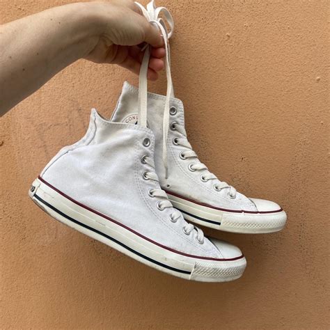 Converse leggere usateChi non si informa adeguatamente in anticipo corre il rischio di ricevere converse leggere usate che non hanno la funzione desiderata o sono realizzati con materiali di qualità inferiore. Se volete un prodotto che soddisfi al meglio le vostre aspettative, dovreste provare un converse leggere usate.
  <p>Per i prodotti si possono trovare test online e confronti tra i prodotti.  I confronti tra i prodotti possono aiutare a confrontare le diverse funzioni o proprietà dei diversi prodotti. Di seguito, spieghiamo perché la ricerca è importante e di cosa si dovrebbe essere consapevoli quando si acquista un articolo.
</p>

<h2>Acquisto di Converse leggere usate - criteri importanti</h2>

<p>Una lista di controllo può aiutarti a evitare di dover cercare informazioni sui prodotti su decine di siti web. Di seguito è riportato un esempio di una lista di controllo che può aiutarvi a trovare il prodotto giusto. Importanti criteri di acquisto includono, ad esempio:
</p><ul>
<li>Opinioni dei clienti</li>
<li>Confronti dei prezzi</li>
<li>Dettagli del prodotto</li>
<li>Termini e condizioni di consegna</li>
<li>Domande dei clienti e risposte dei marchi</li>
</ul>
<h2>Qual è l