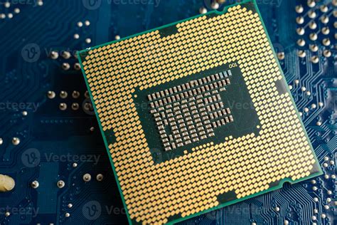 Cpu pcChi non si informa adeguatamente in anticipo corre il rischio di ricevere cpu pc che non hanno la funzione desiderata o sono realizzati con materiali di qualità inferiore. Se volete un prodotto che soddisfi al meglio le vostre aspettative, dovreste provare un cpu pc.
  <p>Per i prodotti si possono trovare test online e confronti tra i prodotti.  I confronti tra i prodotti possono aiutare a confrontare le diverse funzioni o proprietà dei diversi prodotti. Di seguito, spieghiamo perché la ricerca è importante e di cosa si dovrebbe essere consapevoli quando si acquista un articolo.
</p>

<h2>Acquisto di Cpu pc - criteri importanti</h2>

<p>Una lista di controllo può aiutarti a evitare di dover cercare informazioni sui prodotti su decine di siti web. Di seguito è riportato un esempio di una lista di controllo che può aiutarvi a trovare il prodotto giusto. Importanti criteri di acquisto includono, ad esempio:
</p><ul>
<li>Opinioni dei clienti</li>
<li>Confronti dei prezzi</li>
<li>Dettagli del prodotto</li>
<li>Termini e condizioni di consegna</li>
<li>Domande dei clienti e risposte dei marchi</li>
</ul>
<h2>Qual è l