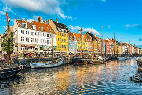 DenmarkChi non si informa adeguatamente in anticipo corre il rischio di ricevere denmark che non hanno la funzione desiderata o sono realizzati con materiali di qualità inferiore. Se volete un prodotto che soddisfi al meglio le vostre aspettative, dovreste provare un denmark.
  <p>Per i prodotti si possono trovare test online e confronti tra i prodotti.  I confronti tra i prodotti possono aiutare a confrontare le diverse funzioni o proprietà dei diversi prodotti. Di seguito, spieghiamo perché la ricerca è importante e di cosa si dovrebbe essere consapevoli quando si acquista un articolo.
</p>

<h2>Acquisto di Denmark - criteri importanti</h2>

<p>Una lista di controllo può aiutarti a evitare di dover cercare informazioni sui prodotti su decine di siti web. Di seguito è riportato un esempio di una lista di controllo che può aiutarvi a trovare il prodotto giusto. Importanti criteri di acquisto includono, ad esempio:
</p><ul>
<li>Opinioni dei clienti</li>
<li>Confronti dei prezzi</li>
<li>Dettagli del prodotto</li>
<li>Termini e condizioni di consegna</li>
<li>Domande dei clienti e risposte dei marchi</li>
</ul>
<h2>Qual è l