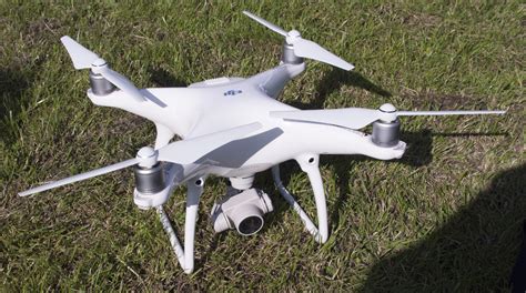 Drone phantomChi non si informa adeguatamente in anticipo corre il rischio di ricevere drone phantom che non hanno la funzione desiderata o sono realizzati con materiali di qualità inferiore. Se volete un prodotto che soddisfi al meglio le vostre aspettative, dovreste provare un drone phantom.
  <p>Per i prodotti si possono trovare test online e confronti tra i prodotti.  I confronti tra i prodotti possono aiutare a confrontare le diverse funzioni o proprietà dei diversi prodotti. Di seguito, spieghiamo perché la ricerca è importante e di cosa si dovrebbe essere consapevoli quando si acquista un articolo.
</p>

<h2>Acquisto di Drone phantom - criteri importanti</h2>

<p>Una lista di controllo può aiutarti a evitare di dover cercare informazioni sui prodotti su decine di siti web. Di seguito è riportato un esempio di una lista di controllo che può aiutarvi a trovare il prodotto giusto. Importanti criteri di acquisto includono, ad esempio:
</p><ul>
<li>Opinioni dei clienti</li>
<li>Confronti dei prezzi</li>
<li>Dettagli del prodotto</li>
<li>Termini e condizioni di consegna</li>
<li>Domande dei clienti e risposte dei marchi</li>
</ul>
<h2>Qual è l