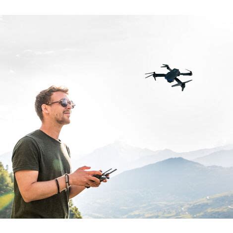 Drone quadricotteroChi non si informa adeguatamente in anticipo corre il rischio di ricevere drone quadricottero che non hanno la funzione desiderata o sono realizzati con materiali di qualità inferiore. Se volete un prodotto che soddisfi al meglio le vostre aspettative, dovreste provare un drone quadricottero.
  <p>Per i prodotti si possono trovare test online e confronti tra i prodotti.  I confronti tra i prodotti possono aiutare a confrontare le diverse funzioni o proprietà dei diversi prodotti. Di seguito, spieghiamo perché la ricerca è importante e di cosa si dovrebbe essere consapevoli quando si acquista un articolo.
</p>

<h2>Acquisto di Drone quadricottero - criteri importanti</h2>

<p>Una lista di controllo può aiutarti a evitare di dover cercare informazioni sui prodotti su decine di siti web. Di seguito è riportato un esempio di una lista di controllo che può aiutarvi a trovare il prodotto giusto. Importanti criteri di acquisto includono, ad esempio:
</p><ul>
<li>Opinioni dei clienti</li>
<li>Confronti dei prezzi</li>
<li>Dettagli del prodotto</li>
<li>Termini e condizioni di consegna</li>
<li>Domande dei clienti e risposte dei marchi</li>
</ul>
<h2>Qual è l