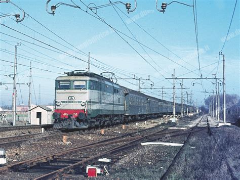 E646Chi non si informa adeguatamente in anticipo corre il rischio di ricevere e646 che non hanno la funzione desiderata o sono realizzati con materiali di qualità inferiore. Se volete un prodotto che soddisfi al meglio le vostre aspettative, dovreste provare un e646.
  <p>Per i prodotti si possono trovare test online e confronti tra i prodotti.  I confronti tra i prodotti possono aiutare a confrontare le diverse funzioni o proprietà dei diversi prodotti. Di seguito, spieghiamo perché la ricerca è importante e di cosa si dovrebbe essere consapevoli quando si acquista un articolo.
</p>

<h2>Acquisto di E646 - criteri importanti</h2>

<p>Una lista di controllo può aiutarti a evitare di dover cercare informazioni sui prodotti su decine di siti web. Di seguito è riportato un esempio di una lista di controllo che può aiutarvi a trovare il prodotto giusto. Importanti criteri di acquisto includono, ad esempio:
</p><ul>
<li>Opinioni dei clienti</li>
<li>Confronti dei prezzi</li>
<li>Dettagli del prodotto</li>
<li>Termini e condizioni di consegna</li>
<li>Domande dei clienti e risposte dei marchi</li>
</ul>
<h2>Qual è l