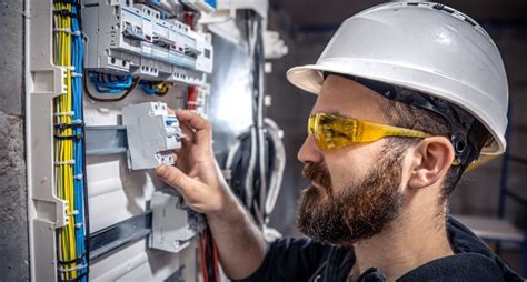 Da elettricistaChi non si informa adeguatamente in anticipo corre il rischio di ricevere da elettricista che non hanno la funzione desiderata o sono realizzati con materiali di qualità inferiore. Se volete un prodotto che soddisfi al meglio le vostre aspettative, dovreste provare un da elettricista.
  <p>Per i prodotti si possono trovare test online e confronti tra i prodotti.  I confronti tra i prodotti possono aiutare a confrontare le diverse funzioni o proprietà dei diversi prodotti. Di seguito, spieghiamo perché la ricerca è importante e di cosa si dovrebbe essere consapevoli quando si acquista un articolo.
</p>

<h2>Acquisto di Da elettricista - criteri importanti</h2>

<p>Una lista di controllo può aiutarti a evitare di dover cercare informazioni sui prodotti su decine di siti web. Di seguito è riportato un esempio di una lista di controllo che può aiutarvi a trovare il prodotto giusto. Importanti criteri di acquisto includono, ad esempio:
</p><ul>
<li>Opinioni dei clienti</li>
<li>Confronti dei prezzi</li>
<li>Dettagli del prodotto</li>
<li>Termini e condizioni di consegna</li>
<li>Domande dei clienti e risposte dei marchi</li>
</ul>
<h2>Qual è l