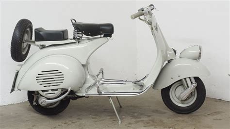 Faro basso vespaChi non si informa adeguatamente in anticipo corre il rischio di ricevere faro basso vespa che non hanno la funzione desiderata o sono realizzati con materiali di qualità inferiore. Se volete un prodotto che soddisfi al meglio le vostre aspettative, dovreste provare un faro basso vespa.
  <p>Per i prodotti si possono trovare test online e confronti tra i prodotti.  I confronti tra i prodotti possono aiutare a confrontare le diverse funzioni o proprietà dei diversi prodotti. Di seguito, spieghiamo perché la ricerca è importante e di cosa si dovrebbe essere consapevoli quando si acquista un articolo.
</p>

<h2>Acquisto di Faro basso vespa - criteri importanti</h2>

<p>Una lista di controllo può aiutarti a evitare di dover cercare informazioni sui prodotti su decine di siti web. Di seguito è riportato un esempio di una lista di controllo che può aiutarvi a trovare il prodotto giusto. Importanti criteri di acquisto includono, ad esempio:
</p><ul>
<li>Opinioni dei clienti</li>
<li>Confronti dei prezzi</li>
<li>Dettagli del prodotto</li>
<li>Termini e condizioni di consegna</li>
<li>Domande dei clienti e risposte dei marchi</li>
</ul>
<h2>Qual è l