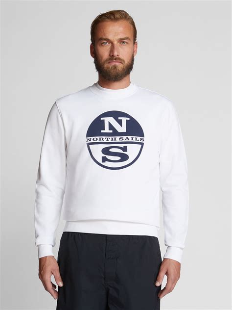 Felpa north sailsChi non si informa adeguatamente in anticipo corre il rischio di ricevere felpa north sails che non hanno la funzione desiderata o sono realizzati con materiali di qualità inferiore. Se volete un prodotto che soddisfi al meglio le vostre aspettative, dovreste provare un felpa north sails.
  <p>Per i prodotti si possono trovare test online e confronti tra i prodotti.  I confronti tra i prodotti possono aiutare a confrontare le diverse funzioni o proprietà dei diversi prodotti. Di seguito, spieghiamo perché la ricerca è importante e di cosa si dovrebbe essere consapevoli quando si acquista un articolo.
</p>

<h2>Acquisto di Felpa north sails - criteri importanti</h2>

<p>Una lista di controllo può aiutarti a evitare di dover cercare informazioni sui prodotti su decine di siti web. Di seguito è riportato un esempio di una lista di controllo che può aiutarvi a trovare il prodotto giusto. Importanti criteri di acquisto includono, ad esempio:
</p><ul>
<li>Opinioni dei clienti</li>
<li>Confronti dei prezzi</li>
<li>Dettagli del prodotto</li>
<li>Termini e condizioni di consegna</li>
<li>Domande dei clienti e risposte dei marchi</li>
</ul>
<h2>Qual è l