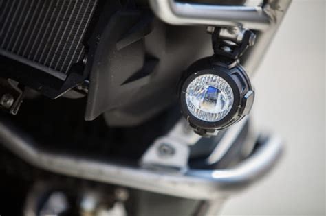 Fendinebbia motoChi non si informa adeguatamente in anticipo corre il rischio di ricevere fendinebbia moto che non hanno la funzione desiderata o sono realizzati con materiali di qualità inferiore. Se volete un prodotto che soddisfi al meglio le vostre aspettative, dovreste provare un fendinebbia moto.
  <p>Per i prodotti si possono trovare test online e confronti tra i prodotti.  I confronti tra i prodotti possono aiutare a confrontare le diverse funzioni o proprietà dei diversi prodotti. Di seguito, spieghiamo perché la ricerca è importante e di cosa si dovrebbe essere consapevoli quando si acquista un articolo.
</p>

<h2>Acquisto di Fendinebbia moto - criteri importanti</h2>

<p>Una lista di controllo può aiutarti a evitare di dover cercare informazioni sui prodotti su decine di siti web. Di seguito è riportato un esempio di una lista di controllo che può aiutarvi a trovare il prodotto giusto. Importanti criteri di acquisto includono, ad esempio:
</p><ul>
<li>Opinioni dei clienti</li>
<li>Confronti dei prezzi</li>
<li>Dettagli del prodotto</li>
<li>Termini e condizioni di consegna</li>
<li>Domande dei clienti e risposte dei marchi</li>
</ul>
<h2>Qual è l