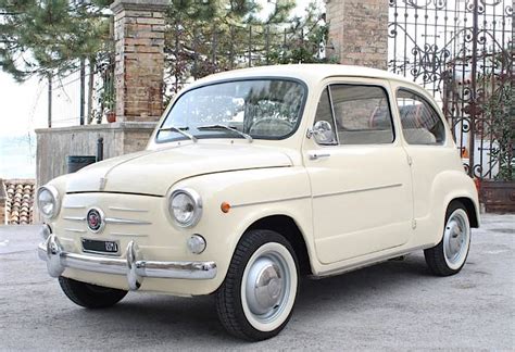 Fiat 600 d epocaChi non si informa adeguatamente in anticipo corre il rischio di ricevere fiat 600 d epoca che non hanno la funzione desiderata o sono realizzati con materiali di qualità inferiore. Se volete un prodotto che soddisfi al meglio le vostre aspettative, dovreste provare un fiat 600 d epoca.
  <p>Per i prodotti si possono trovare test online e confronti tra i prodotti.  I confronti tra i prodotti possono aiutare a confrontare le diverse funzioni o proprietà dei diversi prodotti. Di seguito, spieghiamo perché la ricerca è importante e di cosa si dovrebbe essere consapevoli quando si acquista un articolo.
</p>

<h2>Acquisto di Fiat 600 d epoca - criteri importanti</h2>

<p>Una lista di controllo può aiutarti a evitare di dover cercare informazioni sui prodotti su decine di siti web. Di seguito è riportato un esempio di una lista di controllo che può aiutarvi a trovare il prodotto giusto. Importanti criteri di acquisto includono, ad esempio:
</p><ul>
<li>Opinioni dei clienti</li>
<li>Confronti dei prezzi</li>
<li>Dettagli del prodotto</li>
<li>Termini e condizioni di consegna</li>
<li>Domande dei clienti e risposte dei marchi</li>
</ul>
<h2>Qual è l