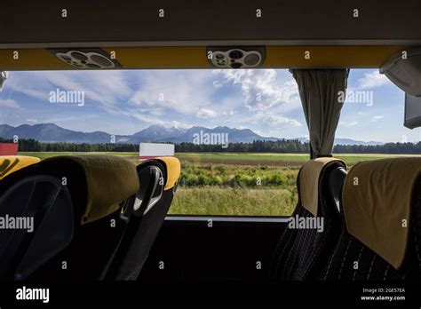Finestre per autobusChi non si informa adeguatamente in anticipo corre il rischio di ricevere finestre per autobus che non hanno la funzione desiderata o sono realizzati con materiali di qualità inferiore. Se volete un prodotto che soddisfi al meglio le vostre aspettative, dovreste provare un finestre per autobus.
  <p>Per i prodotti si possono trovare test online e confronti tra i prodotti.  I confronti tra i prodotti possono aiutare a confrontare le diverse funzioni o proprietà dei diversi prodotti. Di seguito, spieghiamo perché la ricerca è importante e di cosa si dovrebbe essere consapevoli quando si acquista un articolo.
</p>

<h2>Acquisto di Finestre per autobus - criteri importanti</h2>

<p>Una lista di controllo può aiutarti a evitare di dover cercare informazioni sui prodotti su decine di siti web. Di seguito è riportato un esempio di una lista di controllo che può aiutarvi a trovare il prodotto giusto. Importanti criteri di acquisto includono, ad esempio:
</p><ul>
<li>Opinioni dei clienti</li>
<li>Confronti dei prezzi</li>
<li>Dettagli del prodotto</li>
<li>Termini e condizioni di consegna</li>
<li>Domande dei clienti e risposte dei marchi</li>
</ul>
<h2>Qual è l