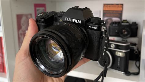 Fotocamera mirrorless fujiChi non si informa adeguatamente in anticipo corre il rischio di ricevere fotocamera mirrorless fuji che non hanno la funzione desiderata o sono realizzati con materiali di qualità inferiore. Se volete un prodotto che soddisfi al meglio le vostre aspettative, dovreste provare un fotocamera mirrorless fuji.
  <p>Per i prodotti si possono trovare test online e confronti tra i prodotti.  I confronti tra i prodotti possono aiutare a confrontare le diverse funzioni o proprietà dei diversi prodotti. Di seguito, spieghiamo perché la ricerca è importante e di cosa si dovrebbe essere consapevoli quando si acquista un articolo.
</p>

<h2>Acquisto di Fotocamera mirrorless fuji - criteri importanti</h2>

<p>Una lista di controllo può aiutarti a evitare di dover cercare informazioni sui prodotti su decine di siti web. Di seguito è riportato un esempio di una lista di controllo che può aiutarvi a trovare il prodotto giusto. Importanti criteri di acquisto includono, ad esempio:
</p><ul>
<li>Opinioni dei clienti</li>
<li>Confronti dei prezzi</li>
<li>Dettagli del prodotto</li>
<li>Termini e condizioni di consegna</li>
<li>Domande dei clienti e risposte dei marchi</li>
</ul>
<h2>Qual è l