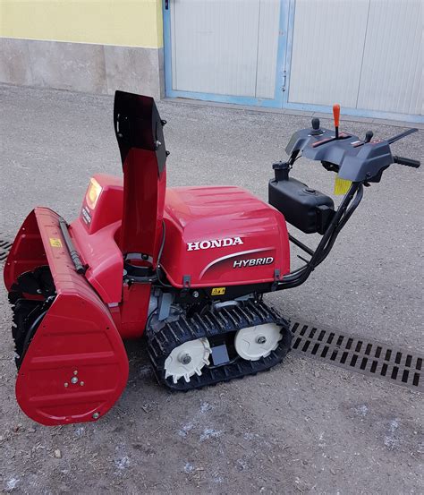 Fresa neve hondaChi non si informa adeguatamente in anticipo corre il rischio di ricevere fresa neve honda che non hanno la funzione desiderata o sono realizzati con materiali di qualità inferiore. Se volete un prodotto che soddisfi al meglio le vostre aspettative, dovreste provare un fresa neve honda.
  <p>Per i prodotti si possono trovare test online e confronti tra i prodotti.  I confronti tra i prodotti possono aiutare a confrontare le diverse funzioni o proprietà dei diversi prodotti. Di seguito, spieghiamo perché la ricerca è importante e di cosa si dovrebbe essere consapevoli quando si acquista un articolo.
</p>

<h2>Acquisto di Fresa neve honda - criteri importanti</h2>

<p>Una lista di controllo può aiutarti a evitare di dover cercare informazioni sui prodotti su decine di siti web. Di seguito è riportato un esempio di una lista di controllo che può aiutarvi a trovare il prodotto giusto. Importanti criteri di acquisto includono, ad esempio:
</p><ul>
<li>Opinioni dei clienti</li>
<li>Confronti dei prezzi</li>
<li>Dettagli del prodotto</li>
<li>Termini e condizioni di consegna</li>
<li>Domande dei clienti e risposte dei marchi</li>
</ul>
<h2>Qual è l