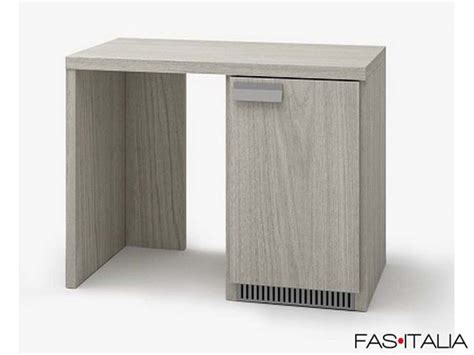 Frigo scrivaniaChi non si informa adeguatamente in anticipo corre il rischio di ricevere frigo scrivania che non hanno la funzione desiderata o sono realizzati con materiali di qualità inferiore. Se volete un prodotto che soddisfi al meglio le vostre aspettative, dovreste provare un frigo scrivania.
  <p>Per i prodotti si possono trovare test online e confronti tra i prodotti.  I confronti tra i prodotti possono aiutare a confrontare le diverse funzioni o proprietà dei diversi prodotti. Di seguito, spieghiamo perché la ricerca è importante e di cosa si dovrebbe essere consapevoli quando si acquista un articolo.
</p>

<h2>Acquisto di Frigo scrivania - criteri importanti</h2>

<p>Una lista di controllo può aiutarti a evitare di dover cercare informazioni sui prodotti su decine di siti web. Di seguito è riportato un esempio di una lista di controllo che può aiutarvi a trovare il prodotto giusto. Importanti criteri di acquisto includono, ad esempio:
</p><ul>
<li>Opinioni dei clienti</li>
<li>Confronti dei prezzi</li>
<li>Dettagli del prodotto</li>
<li>Termini e condizioni di consegna</li>
<li>Domande dei clienti e risposte dei marchi</li>
</ul>
<h2>Qual è l