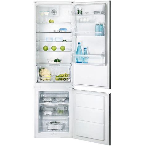Frigorifero electroluxChi non si informa adeguatamente in anticipo corre il rischio di ricevere frigorifero electrolux che non hanno la funzione desiderata o sono realizzati con materiali di qualità inferiore. Se volete un prodotto che soddisfi al meglio le vostre aspettative, dovreste provare un frigorifero electrolux.
  <p>Per i prodotti si possono trovare test online e confronti tra i prodotti.  I confronti tra i prodotti possono aiutare a confrontare le diverse funzioni o proprietà dei diversi prodotti. Di seguito, spieghiamo perché la ricerca è importante e di cosa si dovrebbe essere consapevoli quando si acquista un articolo.
</p>

<h2>Acquisto di Frigorifero electrolux - criteri importanti</h2>

<p>Una lista di controllo può aiutarti a evitare di dover cercare informazioni sui prodotti su decine di siti web. Di seguito è riportato un esempio di una lista di controllo che può aiutarvi a trovare il prodotto giusto. Importanti criteri di acquisto includono, ad esempio:
</p><ul>
<li>Opinioni dei clienti</li>
<li>Confronti dei prezzi</li>
<li>Dettagli del prodotto</li>
<li>Termini e condizioni di consegna</li>
<li>Domande dei clienti e risposte dei marchi</li>
</ul>
<h2>Qual è l