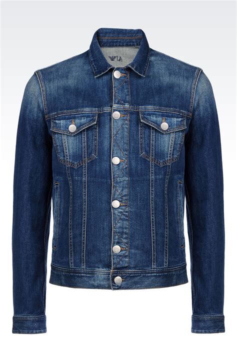 Giacca armani jeansChi non si informa adeguatamente in anticipo corre il rischio di ricevere giacca armani jeans che non hanno la funzione desiderata o sono realizzati con materiali di qualità inferiore. Se volete un prodotto che soddisfi al meglio le vostre aspettative, dovreste provare un giacca armani jeans.
  <p>Per i prodotti si possono trovare test online e confronti tra i prodotti.  I confronti tra i prodotti possono aiutare a confrontare le diverse funzioni o proprietà dei diversi prodotti. Di seguito, spieghiamo perché la ricerca è importante e di cosa si dovrebbe essere consapevoli quando si acquista un articolo.
</p>

<h2>Acquisto di Giacca armani jeans - criteri importanti</h2>

<p>Una lista di controllo può aiutarti a evitare di dover cercare informazioni sui prodotti su decine di siti web. Di seguito è riportato un esempio di una lista di controllo che può aiutarvi a trovare il prodotto giusto. Importanti criteri di acquisto includono, ad esempio:
</p><ul>
<li>Opinioni dei clienti</li>
<li>Confronti dei prezzi</li>
<li>Dettagli del prodotto</li>
<li>Termini e condizioni di consegna</li>
<li>Domande dei clienti e risposte dei marchi</li>
</ul>
<h2>Qual è l
