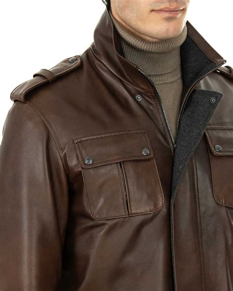 Giacca vera pelleChi non si informa adeguatamente in anticipo corre il rischio di ricevere giacca vera pelle che non hanno la funzione desiderata o sono realizzati con materiali di qualità inferiore. Se volete un prodotto che soddisfi al meglio le vostre aspettative, dovreste provare un giacca vera pelle.
  <p>Per i prodotti si possono trovare test online e confronti tra i prodotti.  I confronti tra i prodotti possono aiutare a confrontare le diverse funzioni o proprietà dei diversi prodotti. Di seguito, spieghiamo perché la ricerca è importante e di cosa si dovrebbe essere consapevoli quando si acquista un articolo.
</p>

<h2>Acquisto di Giacca vera pelle - criteri importanti</h2>

<p>Una lista di controllo può aiutarti a evitare di dover cercare informazioni sui prodotti su decine di siti web. Di seguito è riportato un esempio di una lista di controllo che può aiutarvi a trovare il prodotto giusto. Importanti criteri di acquisto includono, ad esempio:
</p><ul>
<li>Opinioni dei clienti</li>
<li>Confronti dei prezzi</li>
<li>Dettagli del prodotto</li>
<li>Termini e condizioni di consegna</li>
<li>Domande dei clienti e risposte dei marchi</li>
</ul>
<h2>Qual è l
