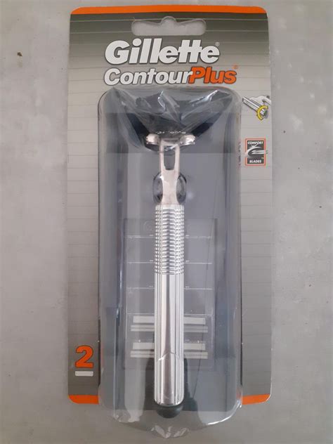 Gillette contour plus rasoioChi non si informa adeguatamente in anticipo corre il rischio di ricevere gillette contour plus rasoio che non hanno la funzione desiderata o sono realizzati con materiali di qualità inferiore. Se volete un prodotto che soddisfi al meglio le vostre aspettative, dovreste provare un gillette contour plus rasoio.
  <p>Per i prodotti si possono trovare test online e confronti tra i prodotti.  I confronti tra i prodotti possono aiutare a confrontare le diverse funzioni o proprietà dei diversi prodotti. Di seguito, spieghiamo perché la ricerca è importante e di cosa si dovrebbe essere consapevoli quando si acquista un articolo.
</p>

<h2>Acquisto di Gillette contour plus rasoio - criteri importanti</h2>

<p>Una lista di controllo può aiutarti a evitare di dover cercare informazioni sui prodotti su decine di siti web. Di seguito è riportato un esempio di una lista di controllo che può aiutarvi a trovare il prodotto giusto. Importanti criteri di acquisto includono, ad esempio:
</p><ul>
<li>Opinioni dei clienti</li>
<li>Confronti dei prezzi</li>
<li>Dettagli del prodotto</li>
<li>Termini e condizioni di consegna</li>
<li>Domande dei clienti e risposte dei marchi</li>
</ul>
<h2>Qual è l