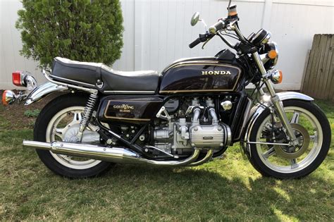 Goldwing 1000Chi non si informa adeguatamente in anticipo corre il rischio di ricevere goldwing 1000 che non hanno la funzione desiderata o sono realizzati con materiali di qualità inferiore. Se volete un prodotto che soddisfi al meglio le vostre aspettative, dovreste provare un goldwing 1000.
  <p>Per i prodotti si possono trovare test online e confronti tra i prodotti.  I confronti tra i prodotti possono aiutare a confrontare le diverse funzioni o proprietà dei diversi prodotti. Di seguito, spieghiamo perché la ricerca è importante e di cosa si dovrebbe essere consapevoli quando si acquista un articolo.
</p>

<h2>Acquisto di Goldwing 1000 - criteri importanti</h2>

<p>Una lista di controllo può aiutarti a evitare di dover cercare informazioni sui prodotti su decine di siti web. Di seguito è riportato un esempio di una lista di controllo che può aiutarvi a trovare il prodotto giusto. Importanti criteri di acquisto includono, ad esempio:
</p><ul>
<li>Opinioni dei clienti</li>
<li>Confronti dei prezzi</li>
<li>Dettagli del prodotto</li>
<li>Termini e condizioni di consegna</li>
<li>Domande dei clienti e risposte dei marchi</li>
</ul>
<h2>Qual è l