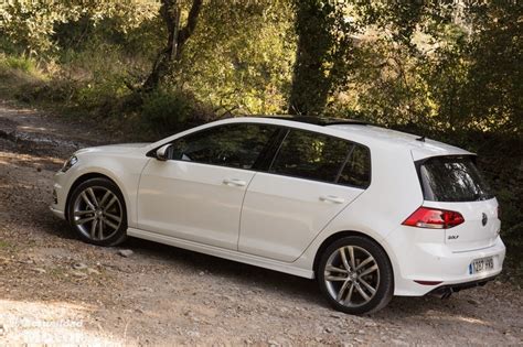 Golf tdi 150Chi non si informa adeguatamente in anticipo corre il rischio di ricevere golf tdi 150 che non hanno la funzione desiderata o sono realizzati con materiali di qualità inferiore. Se volete un prodotto che soddisfi al meglio le vostre aspettative, dovreste provare un golf tdi 150.
  <p>Per i prodotti si possono trovare test online e confronti tra i prodotti.  I confronti tra i prodotti possono aiutare a confrontare le diverse funzioni o proprietà dei diversi prodotti. Di seguito, spieghiamo perché la ricerca è importante e di cosa si dovrebbe essere consapevoli quando si acquista un articolo.
</p>

<h2>Acquisto di Golf tdi 150 - criteri importanti</h2>

<p>Una lista di controllo può aiutarti a evitare di dover cercare informazioni sui prodotti su decine di siti web. Di seguito è riportato un esempio di una lista di controllo che può aiutarvi a trovare il prodotto giusto. Importanti criteri di acquisto includono, ad esempio:
</p><ul>
<li>Opinioni dei clienti</li>
<li>Confronti dei prezzi</li>
<li>Dettagli del prodotto</li>
<li>Termini e condizioni di consegna</li>
<li>Domande dei clienti e risposte dei marchi</li>
</ul>
<h2>Qual è l