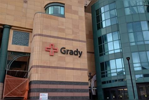 GradyChi non si informa adeguatamente in anticipo corre il rischio di ricevere grady che non hanno la funzione desiderata o sono realizzati con materiali di qualità inferiore. Se volete un prodotto che soddisfi al meglio le vostre aspettative, dovreste provare un grady.
  <p>Per i prodotti si possono trovare test online e confronti tra i prodotti.  I confronti tra i prodotti possono aiutare a confrontare le diverse funzioni o proprietà dei diversi prodotti. Di seguito, spieghiamo perché la ricerca è importante e di cosa si dovrebbe essere consapevoli quando si acquista un articolo.
</p>

<h2>Acquisto di Grady - criteri importanti</h2>

<p>Una lista di controllo può aiutarti a evitare di dover cercare informazioni sui prodotti su decine di siti web. Di seguito è riportato un esempio di una lista di controllo che può aiutarvi a trovare il prodotto giusto. Importanti criteri di acquisto includono, ad esempio:
</p><ul>
<li>Opinioni dei clienti</li>
<li>Confronti dei prezzi</li>
<li>Dettagli del prodotto</li>
<li>Termini e condizioni di consegna</li>
<li>Domande dei clienti e risposte dei marchi</li>
</ul>
<h2>Qual è l