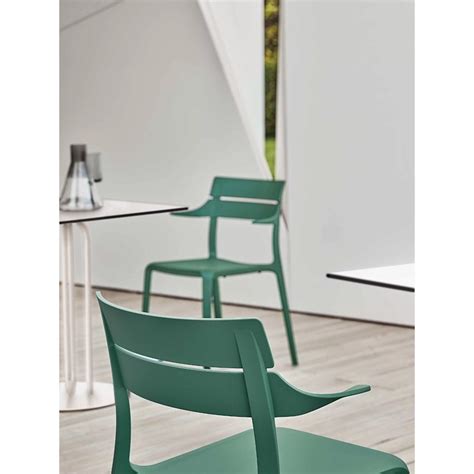 Green poltroncinaChi non si informa adeguatamente in anticipo corre il rischio di ricevere green poltroncina che non hanno la funzione desiderata o sono realizzati con materiali di qualità inferiore. Se volete un prodotto che soddisfi al meglio le vostre aspettative, dovreste provare un green poltroncina.
  <p>Per i prodotti si possono trovare test online e confronti tra i prodotti.  I confronti tra i prodotti possono aiutare a confrontare le diverse funzioni o proprietà dei diversi prodotti. Di seguito, spieghiamo perché la ricerca è importante e di cosa si dovrebbe essere consapevoli quando si acquista un articolo.
</p>

<h2>Acquisto di Green poltroncina - criteri importanti</h2>

<p>Una lista di controllo può aiutarti a evitare di dover cercare informazioni sui prodotti su decine di siti web. Di seguito è riportato un esempio di una lista di controllo che può aiutarvi a trovare il prodotto giusto. Importanti criteri di acquisto includono, ad esempio:
</p><ul>
<li>Opinioni dei clienti</li>
<li>Confronti dei prezzi</li>
<li>Dettagli del prodotto</li>
<li>Termini e condizioni di consegna</li>
<li>Domande dei clienti e risposte dei marchi</li>
</ul>
<h2>Qual è l