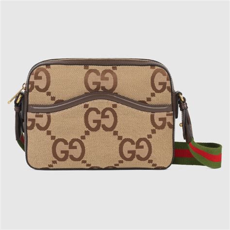 Gucci tracolla tessutoChi non si informa adeguatamente in anticipo corre il rischio di ricevere gucci tracolla tessuto che non hanno la funzione desiderata o sono realizzati con materiali di qualità inferiore. Se volete un prodotto che soddisfi al meglio le vostre aspettative, dovreste provare un gucci tracolla tessuto.
  <p>Per i prodotti si possono trovare test online e confronti tra i prodotti.  I confronti tra i prodotti possono aiutare a confrontare le diverse funzioni o proprietà dei diversi prodotti. Di seguito, spieghiamo perché la ricerca è importante e di cosa si dovrebbe essere consapevoli quando si acquista un articolo.
</p>

<h2>Acquisto di Gucci tracolla tessuto - criteri importanti</h2>

<p>Una lista di controllo può aiutarti a evitare di dover cercare informazioni sui prodotti su decine di siti web. Di seguito è riportato un esempio di una lista di controllo che può aiutarvi a trovare il prodotto giusto. Importanti criteri di acquisto includono, ad esempio:
</p><ul>
<li>Opinioni dei clienti</li>
<li>Confronti dei prezzi</li>
<li>Dettagli del prodotto</li>
<li>Termini e condizioni di consegna</li>
<li>Domande dei clienti e risposte dei marchi</li>
</ul>
<h2>Qual è l