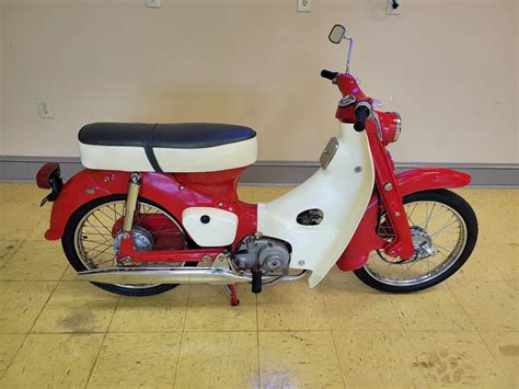 Honda 50Chi non si informa adeguatamente in anticipo corre il rischio di ricevere honda 50 che non hanno la funzione desiderata o sono realizzati con materiali di qualità inferiore. Se volete un prodotto che soddisfi al meglio le vostre aspettative, dovreste provare un honda 50.
  <p>Per i prodotti si possono trovare test online e confronti tra i prodotti.  I confronti tra i prodotti possono aiutare a confrontare le diverse funzioni o proprietà dei diversi prodotti. Di seguito, spieghiamo perché la ricerca è importante e di cosa si dovrebbe essere consapevoli quando si acquista un articolo.
</p>

<h2>Acquisto di Honda 50 - criteri importanti</h2>

<p>Una lista di controllo può aiutarti a evitare di dover cercare informazioni sui prodotti su decine di siti web. Di seguito è riportato un esempio di una lista di controllo che può aiutarvi a trovare il prodotto giusto. Importanti criteri di acquisto includono, ad esempio:
</p><ul>
<li>Opinioni dei clienti</li>
<li>Confronti dei prezzi</li>
<li>Dettagli del prodotto</li>
<li>Termini e condizioni di consegna</li>
<li>Domande dei clienti e risposte dei marchi</li>
</ul>
<h2>Qual è l