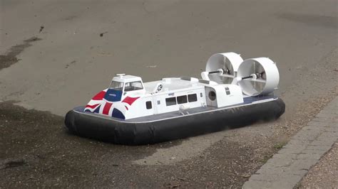 Hovercraft rcChi non si informa adeguatamente in anticipo corre il rischio di ricevere hovercraft rc che non hanno la funzione desiderata o sono realizzati con materiali di qualità inferiore. Se volete un prodotto che soddisfi al meglio le vostre aspettative, dovreste provare un hovercraft rc.
  <p>Per i prodotti si possono trovare test online e confronti tra i prodotti.  I confronti tra i prodotti possono aiutare a confrontare le diverse funzioni o proprietà dei diversi prodotti. Di seguito, spieghiamo perché la ricerca è importante e di cosa si dovrebbe essere consapevoli quando si acquista un articolo.
</p>

<h2>Acquisto di Hovercraft rc - criteri importanti</h2>

<p>Una lista di controllo può aiutarti a evitare di dover cercare informazioni sui prodotti su decine di siti web. Di seguito è riportato un esempio di una lista di controllo che può aiutarvi a trovare il prodotto giusto. Importanti criteri di acquisto includono, ad esempio:
</p><ul>
<li>Opinioni dei clienti</li>
<li>Confronti dei prezzi</li>
<li>Dettagli del prodotto</li>
<li>Termini e condizioni di consegna</li>
<li>Domande dei clienti e risposte dei marchi</li>
</ul>
<h2>Qual è l