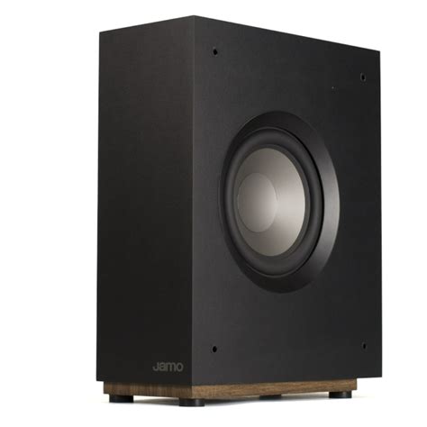 Jamo subwooferChi non si informa adeguatamente in anticipo corre il rischio di ricevere jamo subwoofer che non hanno la funzione desiderata o sono realizzati con materiali di qualità inferiore. Se volete un prodotto che soddisfi al meglio le vostre aspettative, dovreste provare un jamo subwoofer.
  <p>Per i prodotti si possono trovare test online e confronti tra i prodotti.  I confronti tra i prodotti possono aiutare a confrontare le diverse funzioni o proprietà dei diversi prodotti. Di seguito, spieghiamo perché la ricerca è importante e di cosa si dovrebbe essere consapevoli quando si acquista un articolo.
</p>

<h2>Acquisto di Jamo subwoofer - criteri importanti</h2>

<p>Una lista di controllo può aiutarti a evitare di dover cercare informazioni sui prodotti su decine di siti web. Di seguito è riportato un esempio di una lista di controllo che può aiutarvi a trovare il prodotto giusto. Importanti criteri di acquisto includono, ad esempio:
</p><ul>
<li>Opinioni dei clienti</li>
<li>Confronti dei prezzi</li>
<li>Dettagli del prodotto</li>
<li>Termini e condizioni di consegna</li>
<li>Domande dei clienti e risposte dei marchi</li>
</ul>
<h2>Qual è l