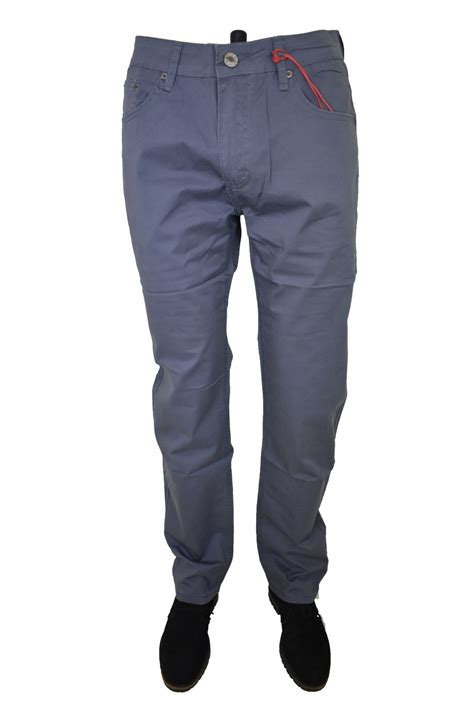 Jeans cotone estivi uomoChi non si informa adeguatamente in anticipo corre il rischio di ricevere jeans cotone estivi uomo che non hanno la funzione desiderata o sono realizzati con materiali di qualità inferiore. Se volete un prodotto che soddisfi al meglio le vostre aspettative, dovreste provare un jeans cotone estivi uomo.
  <p>Per i prodotti si possono trovare test online e confronti tra i prodotti.  I confronti tra i prodotti possono aiutare a confrontare le diverse funzioni o proprietà dei diversi prodotti. Di seguito, spieghiamo perché la ricerca è importante e di cosa si dovrebbe essere consapevoli quando si acquista un articolo.
</p>

<h2>Acquisto di Jeans cotone estivi uomo - criteri importanti</h2>

<p>Una lista di controllo può aiutarti a evitare di dover cercare informazioni sui prodotti su decine di siti web. Di seguito è riportato un esempio di una lista di controllo che può aiutarvi a trovare il prodotto giusto. Importanti criteri di acquisto includono, ad esempio:
</p><ul>
<li>Opinioni dei clienti</li>
<li>Confronti dei prezzi</li>
<li>Dettagli del prodotto</li>
<li>Termini e condizioni di consegna</li>
<li>Domande dei clienti e risposte dei marchi</li>
</ul>
<h2>Qual è l