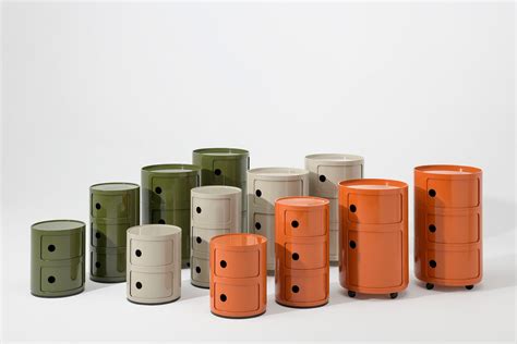 Kartell componibiliChi non si informa adeguatamente in anticipo corre il rischio di ricevere kartell componibili che non hanno la funzione desiderata o sono realizzati con materiali di qualità inferiore. Se volete un prodotto che soddisfi al meglio le vostre aspettative, dovreste provare un kartell componibili.
  <p>Per i prodotti si possono trovare test online e confronti tra i prodotti.  I confronti tra i prodotti possono aiutare a confrontare le diverse funzioni o proprietà dei diversi prodotti. Di seguito, spieghiamo perché la ricerca è importante e di cosa si dovrebbe essere consapevoli quando si acquista un articolo.
</p>

<h2>Acquisto di Kartell componibili - criteri importanti</h2>

<p>Una lista di controllo può aiutarti a evitare di dover cercare informazioni sui prodotti su decine di siti web. Di seguito è riportato un esempio di una lista di controllo che può aiutarvi a trovare il prodotto giusto. Importanti criteri di acquisto includono, ad esempio:
</p><ul>
<li>Opinioni dei clienti</li>
<li>Confronti dei prezzi</li>
<li>Dettagli del prodotto</li>
<li>Termini e condizioni di consegna</li>
<li>Domande dei clienti e risposte dei marchi</li>
</ul>
<h2>Qual è l