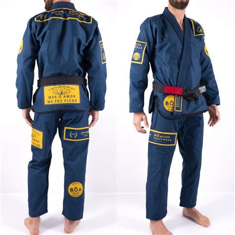Kimono bjjChi non si informa adeguatamente in anticipo corre il rischio di ricevere kimono bjj che non hanno la funzione desiderata o sono realizzati con materiali di qualità inferiore. Se volete un prodotto che soddisfi al meglio le vostre aspettative, dovreste provare un kimono bjj.
  <p>Per i prodotti si possono trovare test online e confronti tra i prodotti.  I confronti tra i prodotti possono aiutare a confrontare le diverse funzioni o proprietà dei diversi prodotti. Di seguito, spieghiamo perché la ricerca è importante e di cosa si dovrebbe essere consapevoli quando si acquista un articolo.
</p>

<h2>Acquisto di Kimono bjj - criteri importanti</h2>

<p>Una lista di controllo può aiutarti a evitare di dover cercare informazioni sui prodotti su decine di siti web. Di seguito è riportato un esempio di una lista di controllo che può aiutarvi a trovare il prodotto giusto. Importanti criteri di acquisto includono, ad esempio:
</p><ul>
<li>Opinioni dei clienti</li>
<li>Confronti dei prezzi</li>
<li>Dettagli del prodotto</li>
<li>Termini e condizioni di consegna</li>
<li>Domande dei clienti e risposte dei marchi</li>
</ul>
<h2>Qual è l