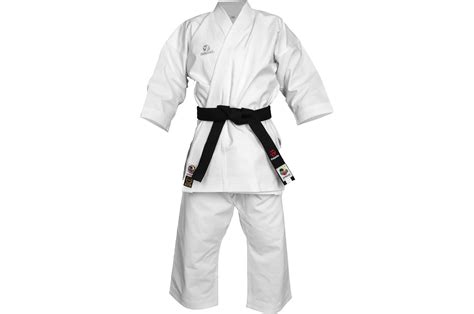 Kimono karateChi non si informa adeguatamente in anticipo corre il rischio di ricevere kimono karate che non hanno la funzione desiderata o sono realizzati con materiali di qualità inferiore. Se volete un prodotto che soddisfi al meglio le vostre aspettative, dovreste provare un kimono karate.
  <p>Per i prodotti si possono trovare test online e confronti tra i prodotti.  I confronti tra i prodotti possono aiutare a confrontare le diverse funzioni o proprietà dei diversi prodotti. Di seguito, spieghiamo perché la ricerca è importante e di cosa si dovrebbe essere consapevoli quando si acquista un articolo.
</p>

<h2>Acquisto di Kimono karate - criteri importanti</h2>

<p>Una lista di controllo può aiutarti a evitare di dover cercare informazioni sui prodotti su decine di siti web. Di seguito è riportato un esempio di una lista di controllo che può aiutarvi a trovare il prodotto giusto. Importanti criteri di acquisto includono, ad esempio:
</p><ul>
<li>Opinioni dei clienti</li>
<li>Confronti dei prezzi</li>
<li>Dettagli del prodotto</li>
<li>Termini e condizioni di consegna</li>
<li>Domande dei clienti e risposte dei marchi</li>
</ul>
<h2>Qual è l