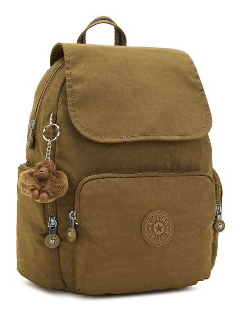 Kipling backpackChi non si informa adeguatamente in anticipo corre il rischio di ricevere kipling backpack che non hanno la funzione desiderata o sono realizzati con materiali di qualità inferiore. Se volete un prodotto che soddisfi al meglio le vostre aspettative, dovreste provare un kipling backpack.
  <p>Per i prodotti si possono trovare test online e confronti tra i prodotti.  I confronti tra i prodotti possono aiutare a confrontare le diverse funzioni o proprietà dei diversi prodotti. Di seguito, spieghiamo perché la ricerca è importante e di cosa si dovrebbe essere consapevoli quando si acquista un articolo.
</p>

<h2>Acquisto di Kipling backpack - criteri importanti</h2>

<p>Una lista di controllo può aiutarti a evitare di dover cercare informazioni sui prodotti su decine di siti web. Di seguito è riportato un esempio di una lista di controllo che può aiutarvi a trovare il prodotto giusto. Importanti criteri di acquisto includono, ad esempio:
</p><ul>
<li>Opinioni dei clienti</li>
<li>Confronti dei prezzi</li>
<li>Dettagli del prodotto</li>
<li>Termini e condizioni di consegna</li>
<li>Domande dei clienti e risposte dei marchi</li>
</ul>
<h2>Qual è l