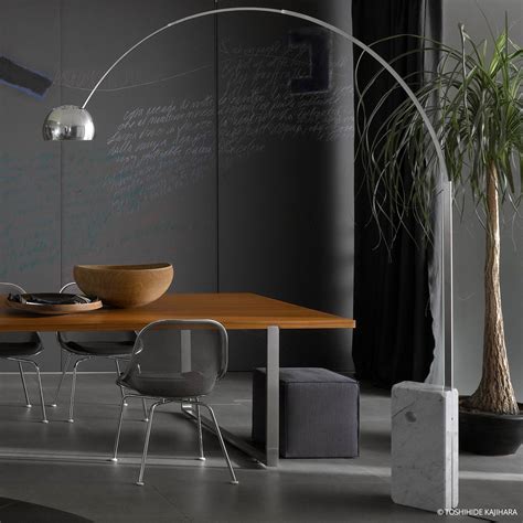 Lampada ad arcoChi non si informa adeguatamente in anticipo corre il rischio di ricevere lampada ad arco che non hanno la funzione desiderata o sono realizzati con materiali di qualità inferiore. Se volete un prodotto che soddisfi al meglio le vostre aspettative, dovreste provare un lampada ad arco.
  <p>Per i prodotti si possono trovare test online e confronti tra i prodotti.  I confronti tra i prodotti possono aiutare a confrontare le diverse funzioni o proprietà dei diversi prodotti. Di seguito, spieghiamo perché la ricerca è importante e di cosa si dovrebbe essere consapevoli quando si acquista un articolo.
</p>

<h2>Acquisto di Lampada ad arco - criteri importanti</h2>

<p>Una lista di controllo può aiutarti a evitare di dover cercare informazioni sui prodotti su decine di siti web. Di seguito è riportato un esempio di una lista di controllo che può aiutarvi a trovare il prodotto giusto. Importanti criteri di acquisto includono, ad esempio:
</p><ul>
<li>Opinioni dei clienti</li>
<li>Confronti dei prezzi</li>
<li>Dettagli del prodotto</li>
<li>Termini e condizioni di consegna</li>
<li>Domande dei clienti e risposte dei marchi</li>
</ul>
<h2>Qual è l