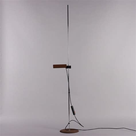 Lampada terra anniChi non si informa adeguatamente in anticipo corre il rischio di ricevere lampada terra anni che non hanno la funzione desiderata o sono realizzati con materiali di qualità inferiore. Se volete un prodotto che soddisfi al meglio le vostre aspettative, dovreste provare un lampada terra anni.
  <p>Per i prodotti si possono trovare test online e confronti tra i prodotti.  I confronti tra i prodotti possono aiutare a confrontare le diverse funzioni o proprietà dei diversi prodotti. Di seguito, spieghiamo perché la ricerca è importante e di cosa si dovrebbe essere consapevoli quando si acquista un articolo.
</p>

<h2>Acquisto di Lampada terra anni - criteri importanti</h2>

<p>Una lista di controllo può aiutarti a evitare di dover cercare informazioni sui prodotti su decine di siti web. Di seguito è riportato un esempio di una lista di controllo che può aiutarvi a trovare il prodotto giusto. Importanti criteri di acquisto includono, ad esempio:
</p><ul>
<li>Opinioni dei clienti</li>
<li>Confronti dei prezzi</li>
<li>Dettagli del prodotto</li>
<li>Termini e condizioni di consegna</li>
<li>Domande dei clienti e risposte dei marchi</li>
</ul>
<h2>Qual è l