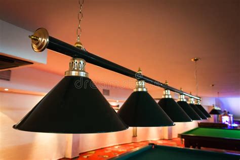 Lampade biliardoChi non si informa adeguatamente in anticipo corre il rischio di ricevere lampade biliardo che non hanno la funzione desiderata o sono realizzati con materiali di qualità inferiore. Se volete un prodotto che soddisfi al meglio le vostre aspettative, dovreste provare un lampade biliardo.
  <p>Per i prodotti si possono trovare test online e confronti tra i prodotti.  I confronti tra i prodotti possono aiutare a confrontare le diverse funzioni o proprietà dei diversi prodotti. Di seguito, spieghiamo perché la ricerca è importante e di cosa si dovrebbe essere consapevoli quando si acquista un articolo.
</p>

<h2>Acquisto di Lampade biliardo - criteri importanti</h2>

<p>Una lista di controllo può aiutarti a evitare di dover cercare informazioni sui prodotti su decine di siti web. Di seguito è riportato un esempio di una lista di controllo che può aiutarvi a trovare il prodotto giusto. Importanti criteri di acquisto includono, ad esempio:
</p><ul>
<li>Opinioni dei clienti</li>
<li>Confronti dei prezzi</li>
<li>Dettagli del prodotto</li>
<li>Termini e condizioni di consegna</li>
<li>Domande dei clienti e risposte dei marchi</li>
</ul>
<h2>Qual è l