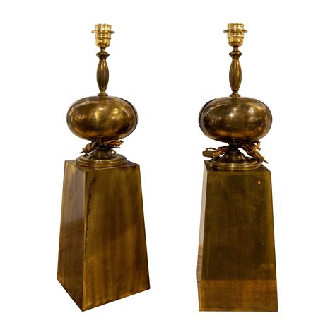 Lampade degli anniChi non si informa adeguatamente in anticipo corre il rischio di ricevere lampade degli anni che non hanno la funzione desiderata o sono realizzati con materiali di qualità inferiore. Se volete un prodotto che soddisfi al meglio le vostre aspettative, dovreste provare un lampade degli anni.
  <p>Per i prodotti si possono trovare test online e confronti tra i prodotti.  I confronti tra i prodotti possono aiutare a confrontare le diverse funzioni o proprietà dei diversi prodotti. Di seguito, spieghiamo perché la ricerca è importante e di cosa si dovrebbe essere consapevoli quando si acquista un articolo.
</p>

<h2>Acquisto di Lampade degli anni - criteri importanti</h2>

<p>Una lista di controllo può aiutarti a evitare di dover cercare informazioni sui prodotti su decine di siti web. Di seguito è riportato un esempio di una lista di controllo che può aiutarvi a trovare il prodotto giusto. Importanti criteri di acquisto includono, ad esempio:
</p><ul>
<li>Opinioni dei clienti</li>
<li>Confronti dei prezzi</li>
<li>Dettagli del prodotto</li>
<li>Termini e condizioni di consegna</li>
<li>Domande dei clienti e risposte dei marchi</li>
</ul>
<h2>Qual è l