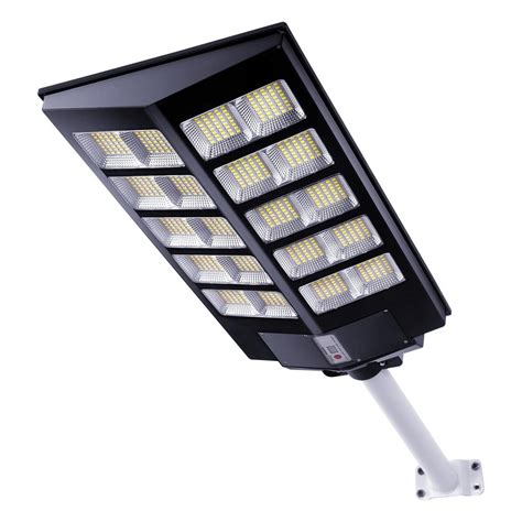 Lampione stradale ledChi non si informa adeguatamente in anticipo corre il rischio di ricevere lampione stradale led che non hanno la funzione desiderata o sono realizzati con materiali di qualità inferiore. Se volete un prodotto che soddisfi al meglio le vostre aspettative, dovreste provare un lampione stradale led.
  <p>Per i prodotti si possono trovare test online e confronti tra i prodotti.  I confronti tra i prodotti possono aiutare a confrontare le diverse funzioni o proprietà dei diversi prodotti. Di seguito, spieghiamo perché la ricerca è importante e di cosa si dovrebbe essere consapevoli quando si acquista un articolo.
</p>

<h2>Acquisto di Lampione stradale led - criteri importanti</h2>

<p>Una lista di controllo può aiutarti a evitare di dover cercare informazioni sui prodotti su decine di siti web. Di seguito è riportato un esempio di una lista di controllo che può aiutarvi a trovare il prodotto giusto. Importanti criteri di acquisto includono, ad esempio:
</p><ul>
<li>Opinioni dei clienti</li>
<li>Confronti dei prezzi</li>
<li>Dettagli del prodotto</li>
<li>Termini e condizioni di consegna</li>
<li>Domande dei clienti e risposte dei marchi</li>
</ul>
<h2>Qual è l