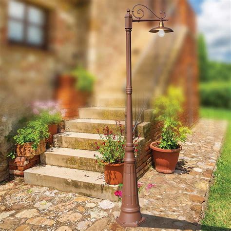 Lampioni giardino ghisaChi non si informa adeguatamente in anticipo corre il rischio di ricevere lampioni giardino ghisa che non hanno la funzione desiderata o sono realizzati con materiali di qualità inferiore. Se volete un prodotto che soddisfi al meglio le vostre aspettative, dovreste provare un lampioni giardino ghisa.
  <p>Per i prodotti si possono trovare test online e confronti tra i prodotti.  I confronti tra i prodotti possono aiutare a confrontare le diverse funzioni o proprietà dei diversi prodotti. Di seguito, spieghiamo perché la ricerca è importante e di cosa si dovrebbe essere consapevoli quando si acquista un articolo.
</p>

<h2>Acquisto di Lampioni giardino ghisa - criteri importanti</h2>

<p>Una lista di controllo può aiutarti a evitare di dover cercare informazioni sui prodotti su decine di siti web. Di seguito è riportato un esempio di una lista di controllo che può aiutarvi a trovare il prodotto giusto. Importanti criteri di acquisto includono, ad esempio:
</p><ul>
<li>Opinioni dei clienti</li>
<li>Confronti dei prezzi</li>
<li>Dettagli del prodotto</li>
<li>Termini e condizioni di consegna</li>
<li>Domande dei clienti e risposte dei marchi</li>
</ul>
<h2>Qual è l