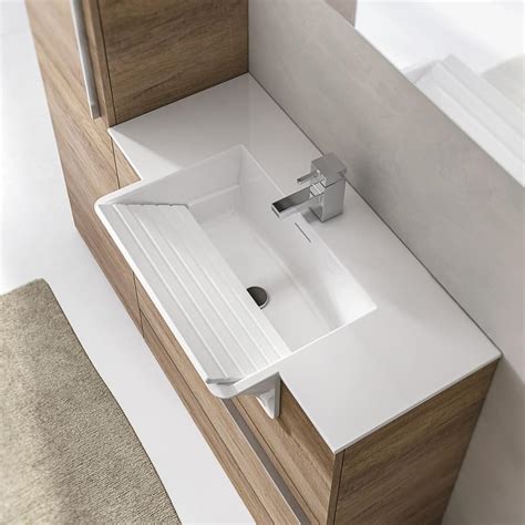 Lavabo lavatoioChi non si informa adeguatamente in anticipo corre il rischio di ricevere lavabo lavatoio che non hanno la funzione desiderata o sono realizzati con materiali di qualità inferiore. Se volete un prodotto che soddisfi al meglio le vostre aspettative, dovreste provare un lavabo lavatoio.
  <p>Per i prodotti si possono trovare test online e confronti tra i prodotti.  I confronti tra i prodotti possono aiutare a confrontare le diverse funzioni o proprietà dei diversi prodotti. Di seguito, spieghiamo perché la ricerca è importante e di cosa si dovrebbe essere consapevoli quando si acquista un articolo.
</p>

<h2>Acquisto di Lavabo lavatoio - criteri importanti</h2>

<p>Una lista di controllo può aiutarti a evitare di dover cercare informazioni sui prodotti su decine di siti web. Di seguito è riportato un esempio di una lista di controllo che può aiutarvi a trovare il prodotto giusto. Importanti criteri di acquisto includono, ad esempio:
</p><ul>
<li>Opinioni dei clienti</li>
<li>Confronti dei prezzi</li>
<li>Dettagli del prodotto</li>
<li>Termini e condizioni di consegna</li>
<li>Domande dei clienti e risposte dei marchi</li>
</ul>
<h2>Qual è l