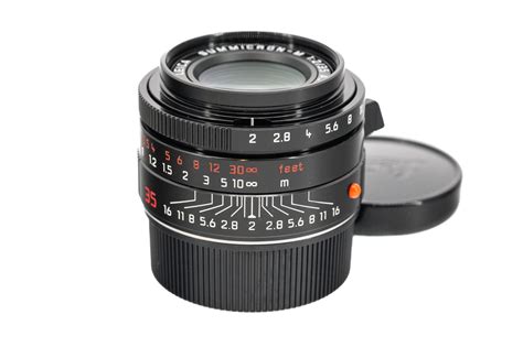 Leica summicron mChi non si informa adeguatamente in anticipo corre il rischio di ricevere leica summicron m che non hanno la funzione desiderata o sono realizzati con materiali di qualità inferiore. Se volete un prodotto che soddisfi al meglio le vostre aspettative, dovreste provare un leica summicron m.
  <p>Per i prodotti si possono trovare test online e confronti tra i prodotti.  I confronti tra i prodotti possono aiutare a confrontare le diverse funzioni o proprietà dei diversi prodotti. Di seguito, spieghiamo perché la ricerca è importante e di cosa si dovrebbe essere consapevoli quando si acquista un articolo.
</p>

<h2>Acquisto di Leica summicron m - criteri importanti</h2>

<p>Una lista di controllo può aiutarti a evitare di dover cercare informazioni sui prodotti su decine di siti web. Di seguito è riportato un esempio di una lista di controllo che può aiutarvi a trovare il prodotto giusto. Importanti criteri di acquisto includono, ad esempio:
</p><ul>
<li>Opinioni dei clienti</li>
<li>Confronti dei prezzi</li>
<li>Dettagli del prodotto</li>
<li>Termini e condizioni di consegna</li>
<li>Domande dei clienti e risposte dei marchi</li>
</ul>
<h2>Qual è l