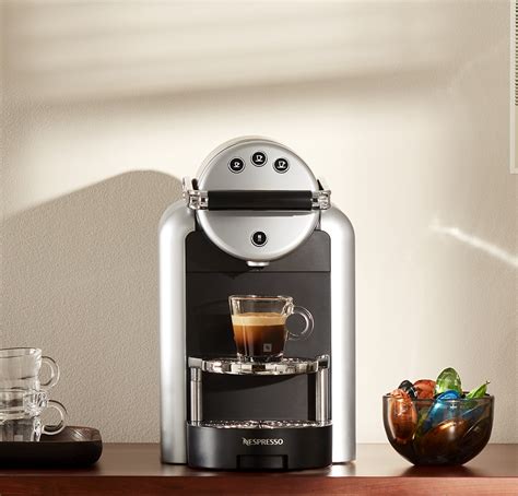 Macchinetta capsule nespressoChi non si informa adeguatamente in anticipo corre il rischio di ricevere macchinetta capsule nespresso che non hanno la funzione desiderata o sono realizzati con materiali di qualità inferiore. Se volete un prodotto che soddisfi al meglio le vostre aspettative, dovreste provare un macchinetta capsule nespresso.
  <p>Per i prodotti si possono trovare test online e confronti tra i prodotti.  I confronti tra i prodotti possono aiutare a confrontare le diverse funzioni o proprietà dei diversi prodotti. Di seguito, spieghiamo perché la ricerca è importante e di cosa si dovrebbe essere consapevoli quando si acquista un articolo.
</p>

<h2>Acquisto di Macchinetta capsule nespresso - criteri importanti</h2>

<p>Una lista di controllo può aiutarti a evitare di dover cercare informazioni sui prodotti su decine di siti web. Di seguito è riportato un esempio di una lista di controllo che può aiutarvi a trovare il prodotto giusto. Importanti criteri di acquisto includono, ad esempio:
</p><ul>
<li>Opinioni dei clienti</li>
<li>Confronti dei prezzi</li>
<li>Dettagli del prodotto</li>
<li>Termini e condizioni di consegna</li>
<li>Domande dei clienti e risposte dei marchi</li>
</ul>
<h2>Qual è l